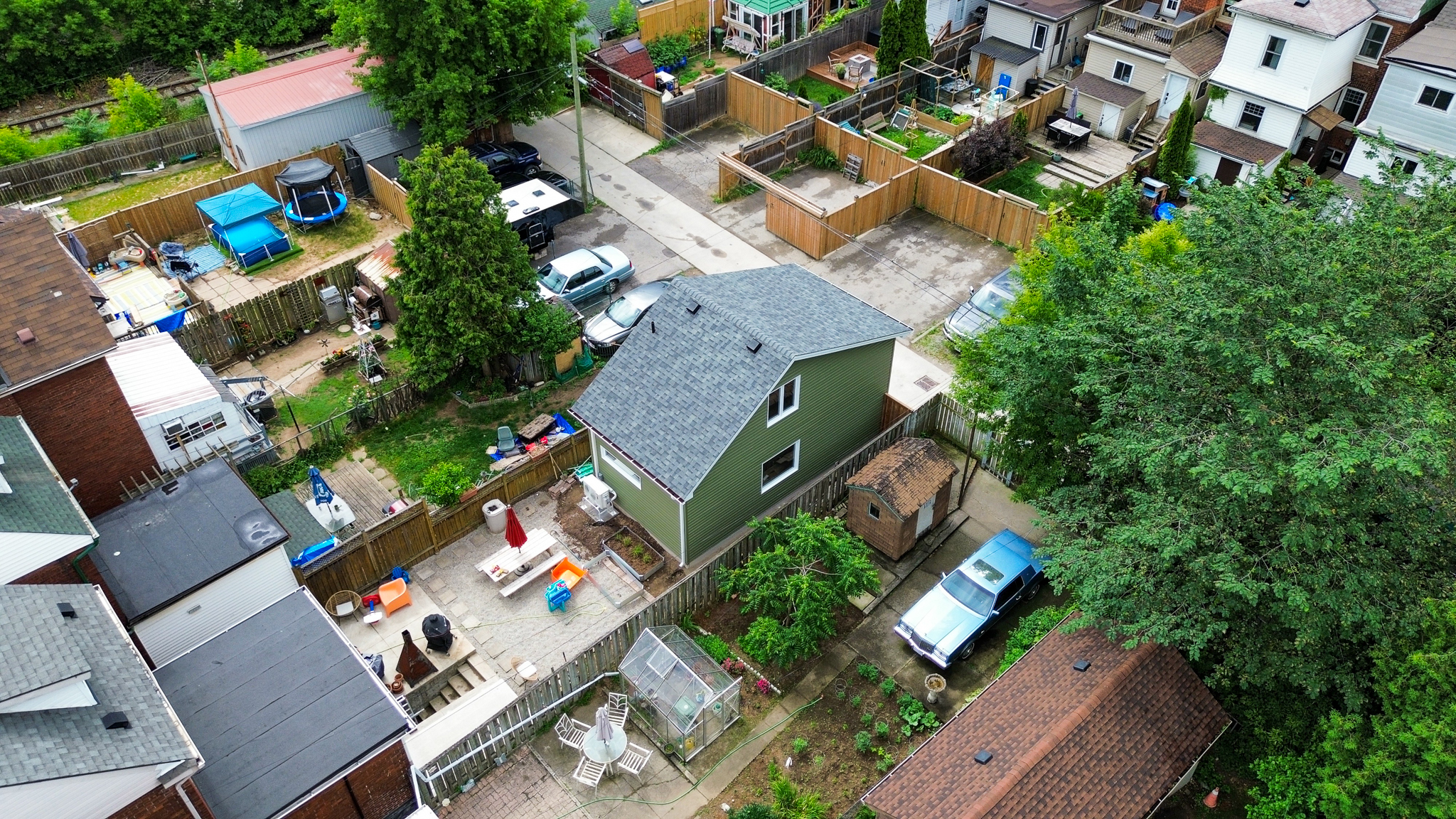 Hamilton tiny home builder